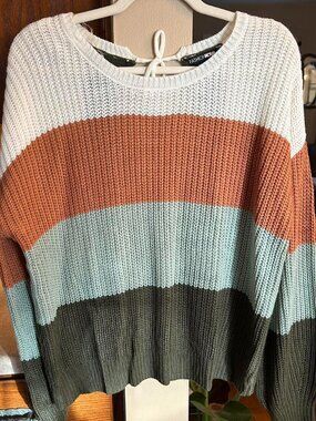 Fashion Nova open back sweater - size XL